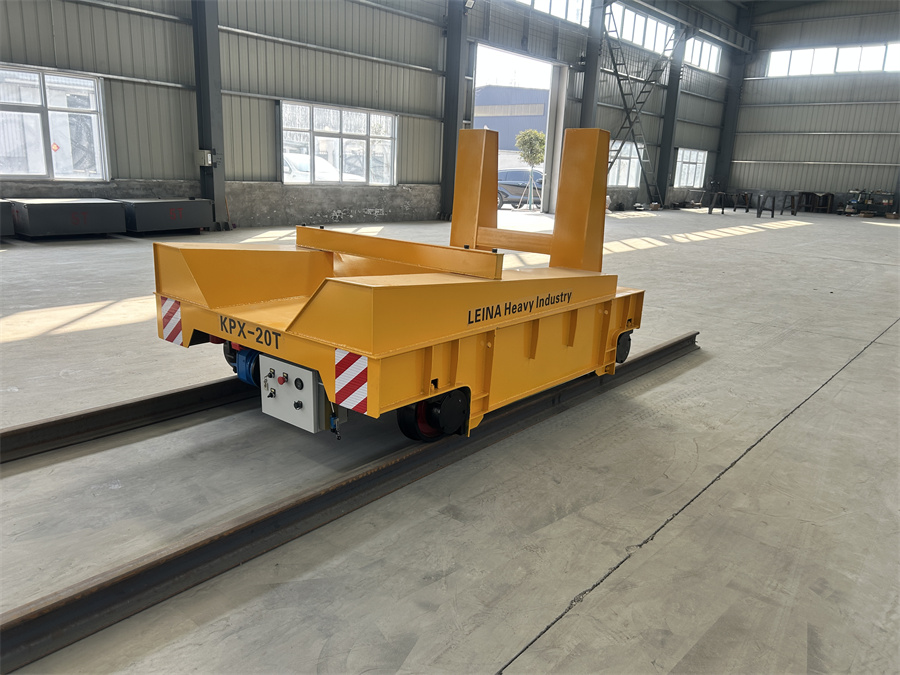 工裝定制臺(tái)面 蓄電池軌道臺(tái)車(chē)